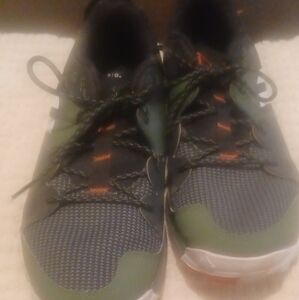 Adidas Black and Green Sneakers Tr8 Kanadia